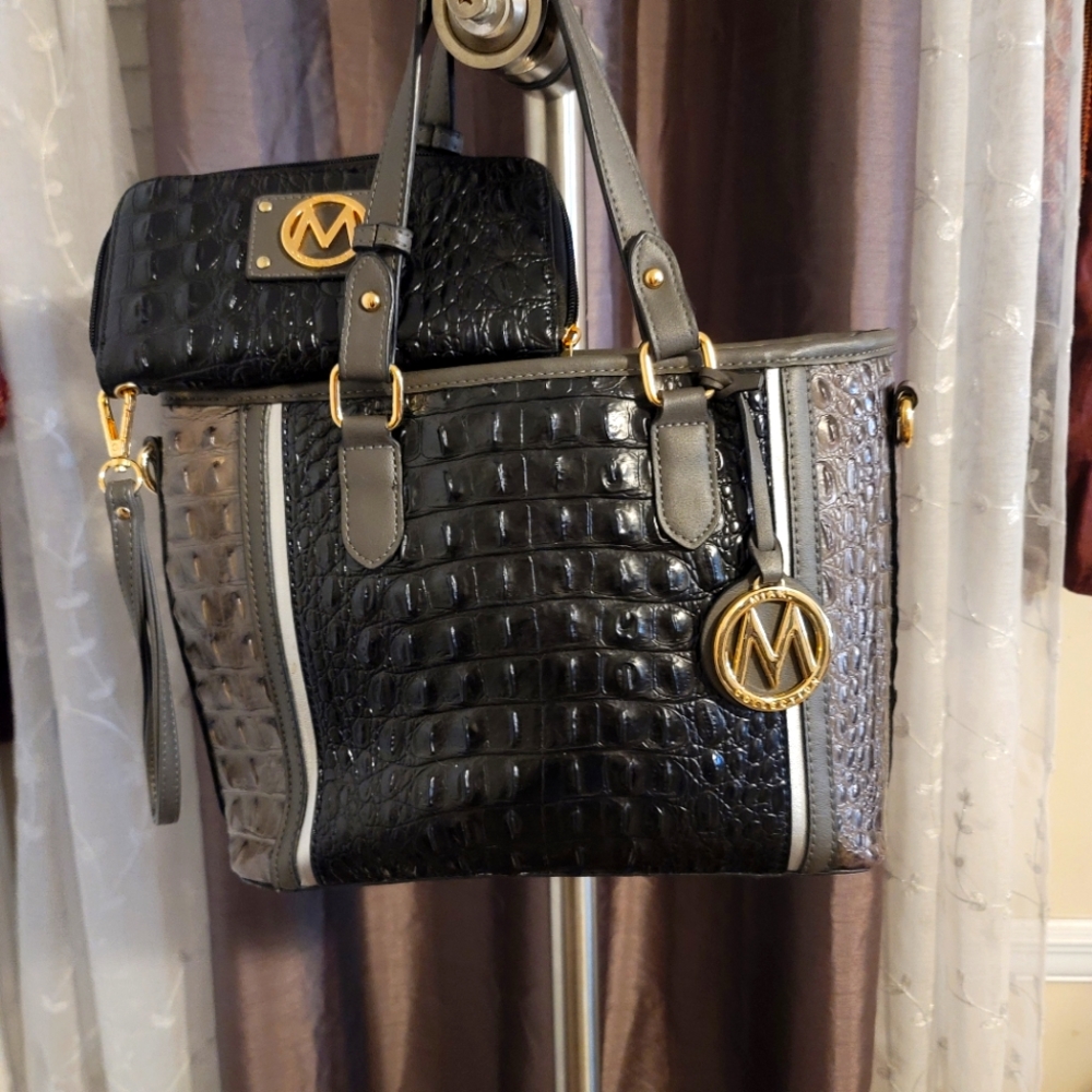 Black gator look pur MKF